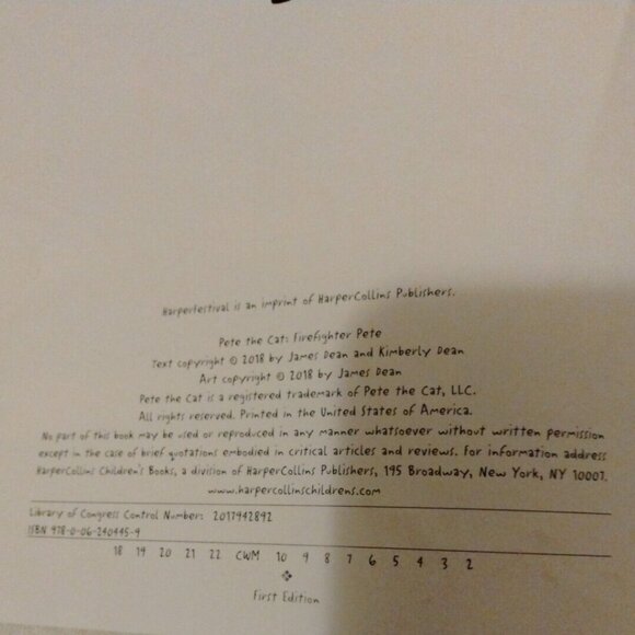 Pete the Cat Firefighter Pete James Dean Paperback Book - Picture 3 of 3